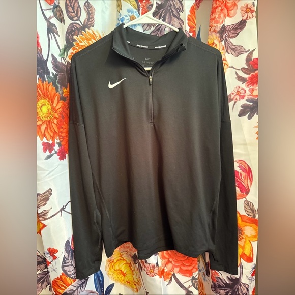 Nike Tops - Nike Running Dri-FIT Women’s Long Sleeve Running Top